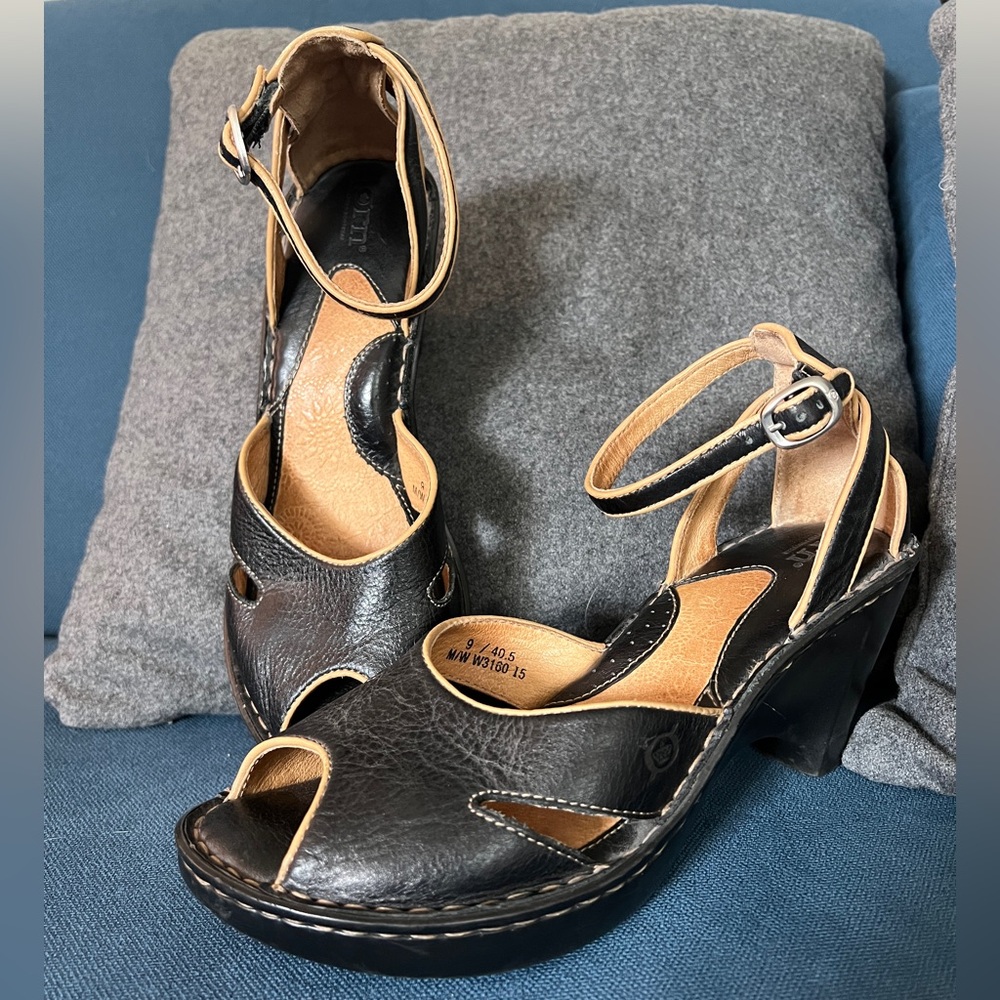 Born Leather Heel Sandals Vintage sz9